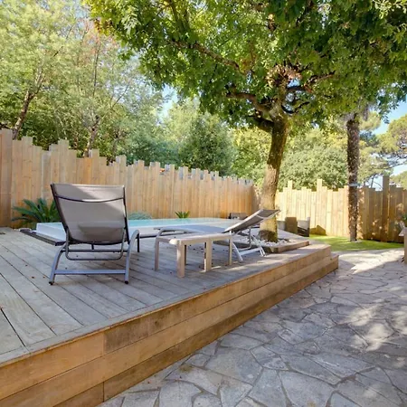 Maison Des Abatilles- Bassin 別荘 *